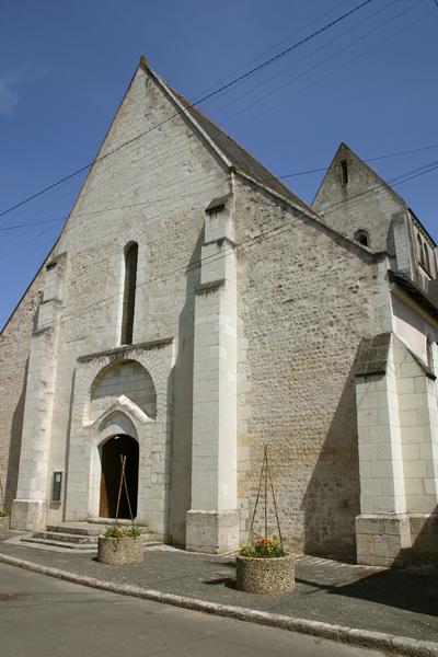 église Saint-Cyr : vue générale, façade Nord-Ouest