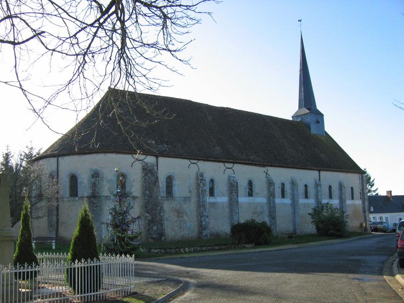 église Saint Pierre : vue générale, flanc Nord