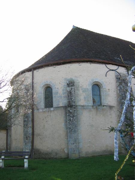 église Saint Pierre : vue générale du chevet