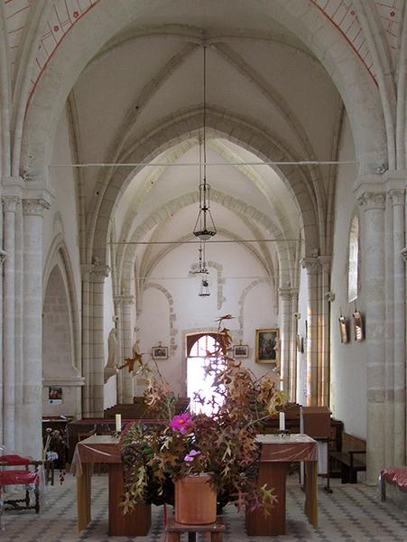 église Saint Euverte : vue générale de la nef