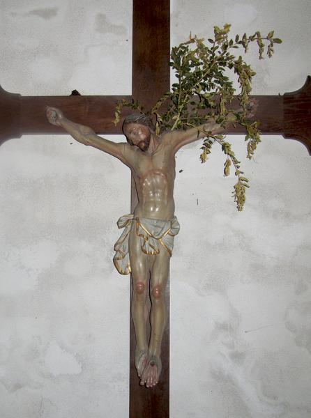 statue : Christ en croix, vue générale - © Ministère de la Culture (France), Conservation des antiquités et des objets d'art du Loir-et-Cher, tous droits réservés 