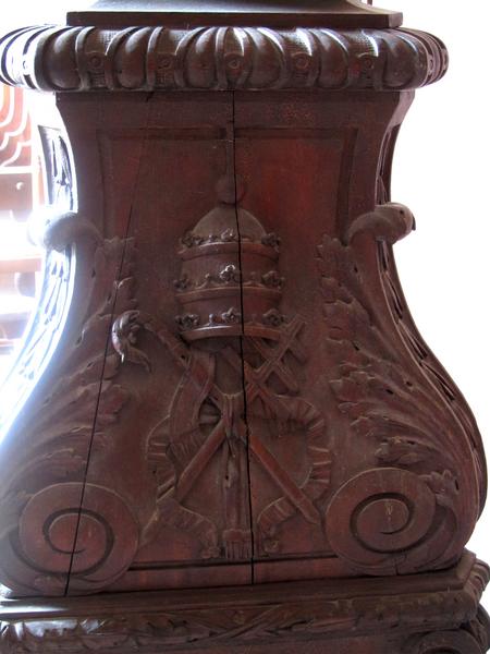 lutrin (aigle-lutrin), détail du pied - © Ministère de la Culture (France), Conservation des antiquités et des objets d'art du Loir-et-Cher, tous droits réservés 