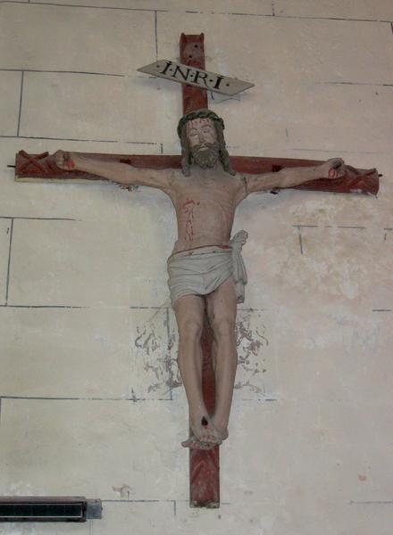 Statue : Christ en croix