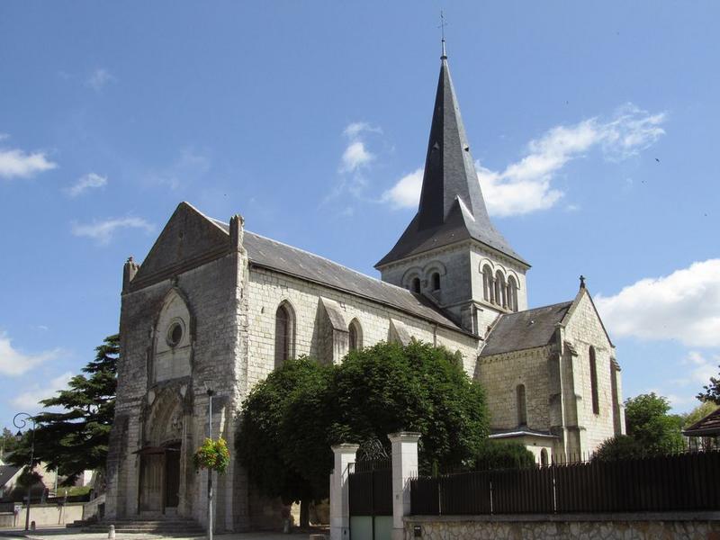 Eglise Notre-Dame-de-Nanteuil : ensemble sud-ouest, vue générale