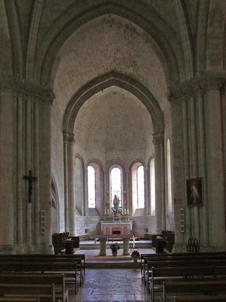 Eglise Notre-Dame-de-Nanteuil : vue générale du choeur