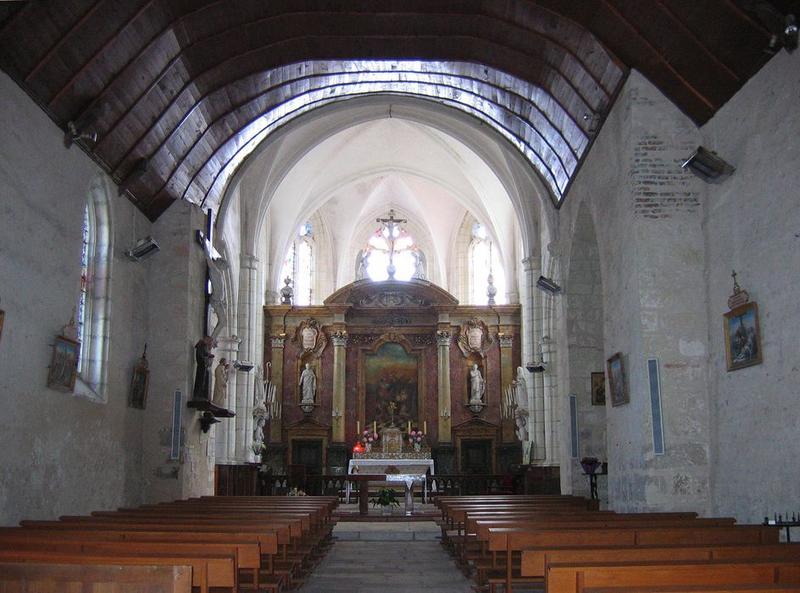 retable du maître-autel avec tableau : Vierge à l'Enfant avec moine en prière et statues : Saint Pierre et saint Paul, vue générale