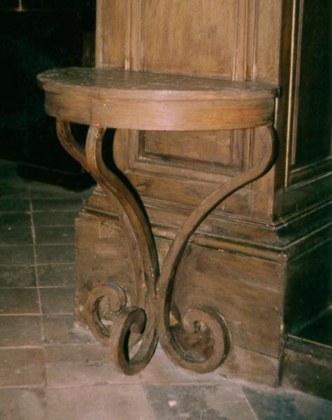 console, vue générale - © Ministère de la Culture (France), Conservation des antiquités et des objets d'art du Loir-et-Cher, tous droits réservés 