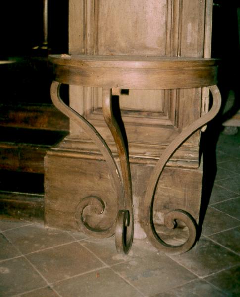 console, vue générale - © Ministère de la Culture (France), Conservation des antiquités et des objets d'art du Loir-et-Cher, tous droits réservés 