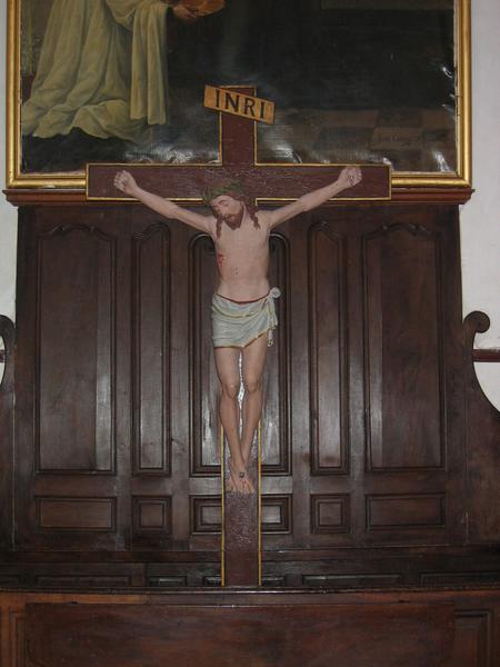 Statue : Christ en croix