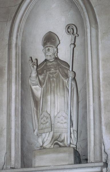 statue : évêque non identifié, vue générale - © Ministère de la Culture (France), Conservation des antiquités et des objets d'art du Loir-et-Cher, tous droits réservés
