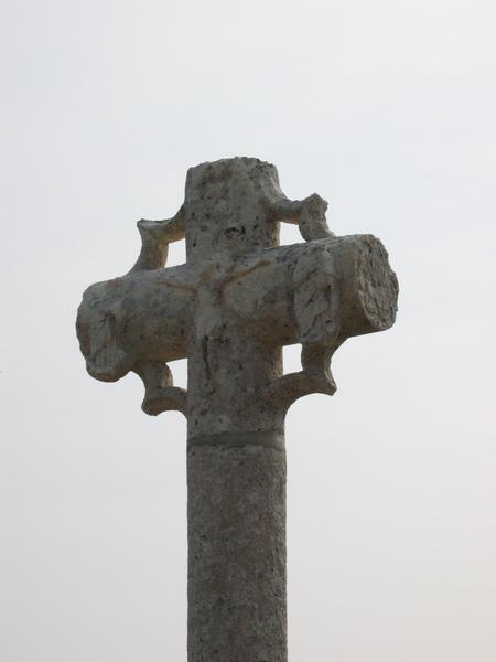 croix de cimetière, vue partielle - © Ministère de la Culture (France), Conservation des antiquités et des objets d'art du Loir-et-Cher, tous droits réservés 