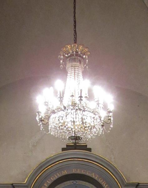 lustre d'église, vue générale