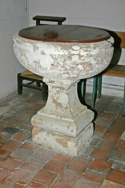 fonts baptismaux, vue générale - © Ministère de la Culture (France), Conservation des antiquités et des objets d'art du Loir-et-Cher, tous droits réservés
