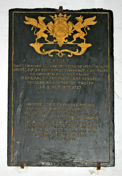 dalle funéraire de Marguerite Béranger, veuve de Jacques Morel, vue générale - © Ministère de la Culture (France), Conservation des antiquités et des objets d'art du Loir-et-Cher, tous droits réservés