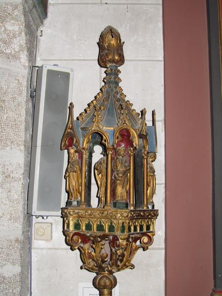 bâton de procession de confrérie : Saint Victor, saint Jacques, saint Corneille, saint Ursin et saint Théodule, vue générale - © Ministère de la Culture (France), Conservation des antiquités et des objets d'art du Loir-et-Cher, tous droits réservés