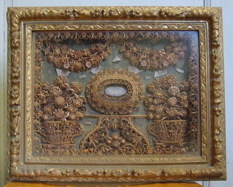 reliquaire (reliquaire à paperolles), vue générale - © Ministère de la Culture (France), Conservation des antiquités et des objets d'art du Loir-et-Cher, tous droits réservés 