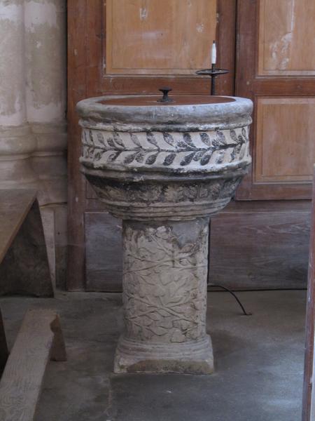 fonts baptismaux, vue générale