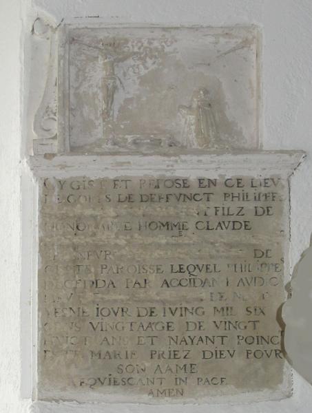 dalle funéraire (inscription funéraire), vue générale - © Ministère de la Culture (France), Conservation des antiquités et des objets d'art du Loir-et-Cher, tous droits réservés 