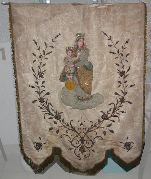 bannière de procession : Vierge à l'enfant, vue générale