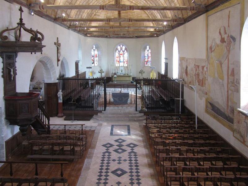 Eglise Saint-Etienne : vue générale de la nef