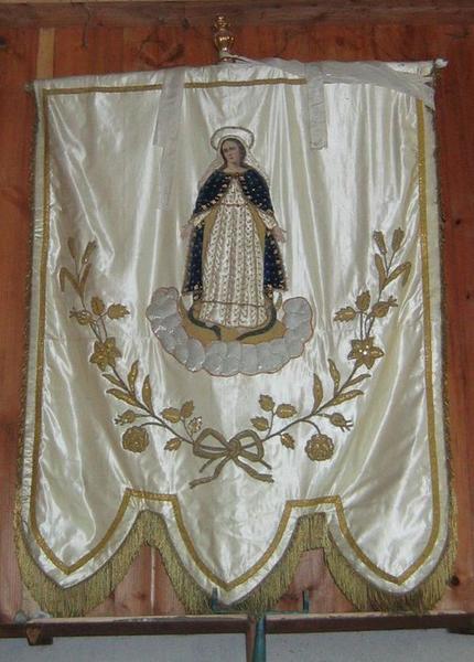 bannière de procession : Vierge de protection, vue générale - © Ministère de la Culture (France), Conservation des antiquités et des objets d'art du Loir-et-Cher, tous droits réservés 