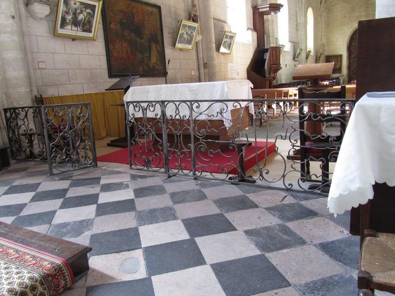 clôture de choeur (table de communion), vue générale - © Ministère de la Culture (France), Conservation des antiquités et des objets d'art du Loir-et-Cher – Tous droits réservés 