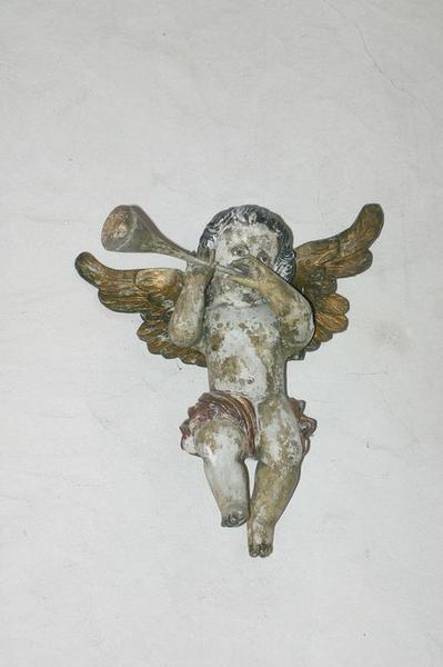 statue (statuette) : Angelot musicien, vue générale - © Ministère de la Culture (France), Conservation des antiquités et des objets d'art du Loir-et-Cher, tous droits réservés