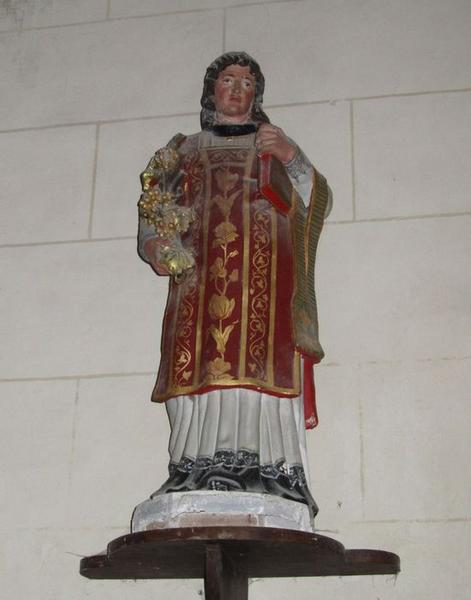 statue : Saint Vincent, vue générale - © Ministère de la Culture (France), Conservation des antiquités et des objets d'art du Loir-et-Cher – Tous droits réservés
