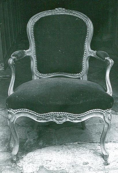 fauteuil de célébrant, vue générale