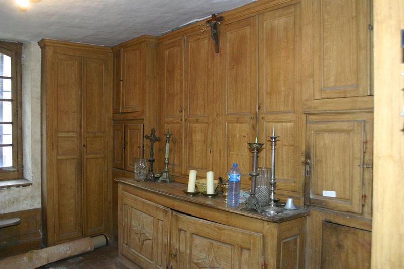 meuble de sacristie (armoire), vue générale - © Ministère de la Culture (France), Conservation des antiquités et des objets d'art du Loir-et-Cher, tous droits réservés 