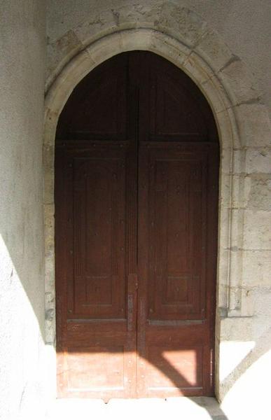 vantaux du portail latéral, vue générale - © Ministère de la Culture (France), Conservation des antiquités et des objets d'art du Loir-et-Cher, tous droits réservés 