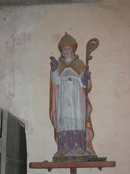 statue : Evêque non identifiée, vue générale