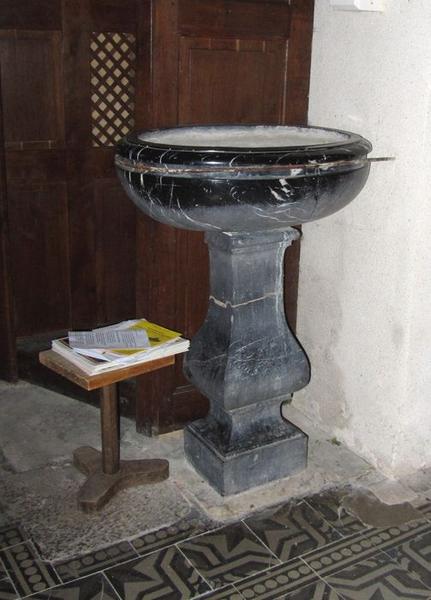 bénitier, vue générale - © Ministère de la Culture (France), Conservation des antiquités et des objets d'art du Loir-et-Cher, tous droits réservés