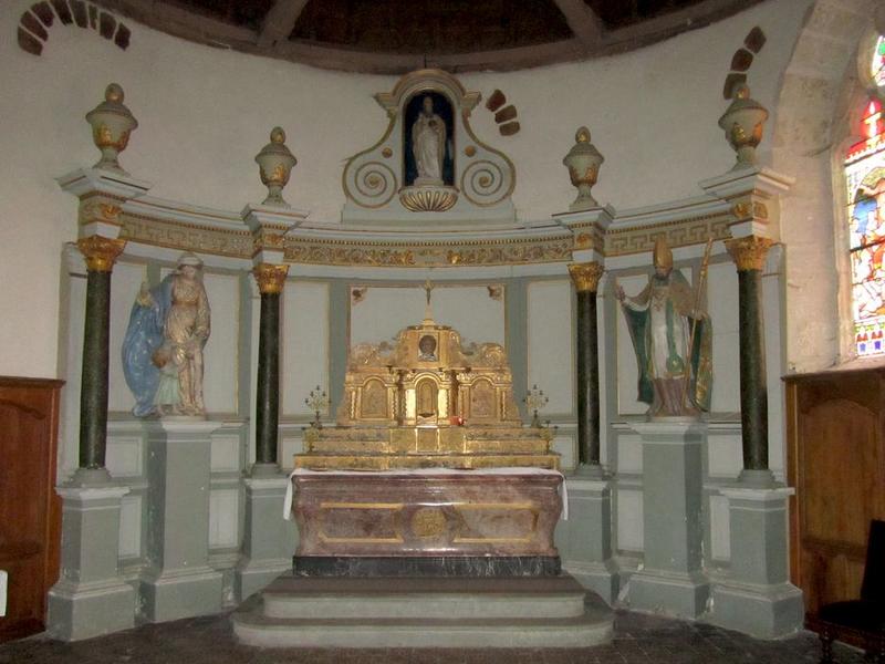 maître-autel et son retable, vue générale - © Ministère de la Culture (France), Conservation des antiquités et des objets d'art du Loir-et-Cher, tous droits réservés 