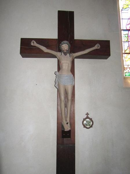 statue : Christ en croix, vue générale - © Ministère de la Culture (France), Conservation des antiquités et des objets d'art du Loir-et-Cher – Tous droits réservés