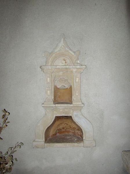 piscine baptismale (?), vue générale - © Ministère de la Culture (France), Conservation des antiquités et des objets d'art du Loir-et-Cher, tous droits réservés
