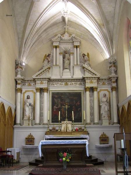 Retable principal et statues