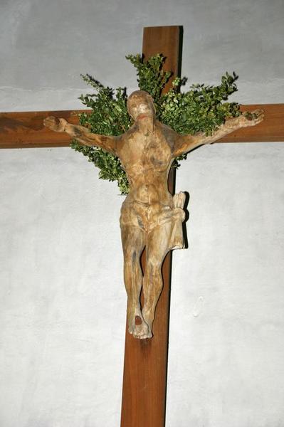 statue : Christ en croix, vue générale - © Ministère de la Culture (France), Conservation des antiquités et des objets d'art du Loir-et-Cher – Tous droits réservés 