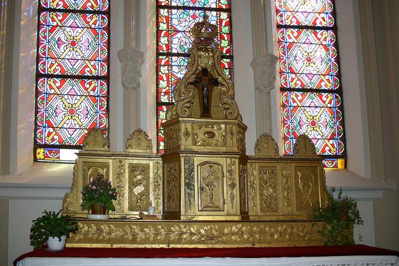 Maître-autel, tabernacle, gradin d'autel et exposition