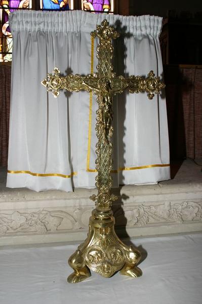croix d'autel, vue générale - © Ministère de la Culture (France), Conservation des antiquités et des objets d'art du Loir-et-Cher, tous droits réservés