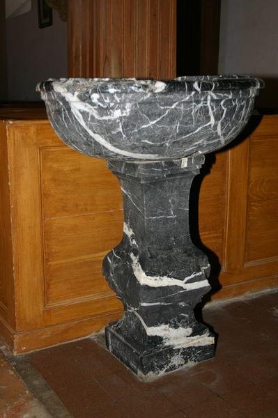 bénitier, vue générale - © Ministère de la Culture (France), Conservation des antiquités et des objets d'art du Loir-et-Cher, tous droits réservés 