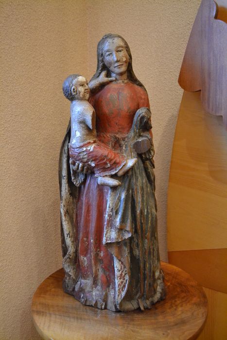 statue : Vierge à l'Enfant