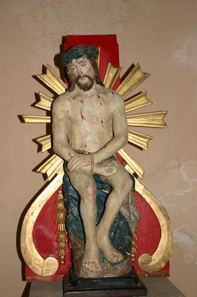 statue : Christ souffrant, vue générale