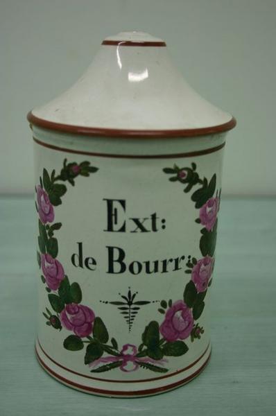 pot de pharmacie, vue générale
