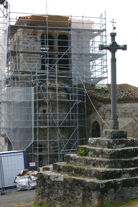 croix en pierre, vue générale