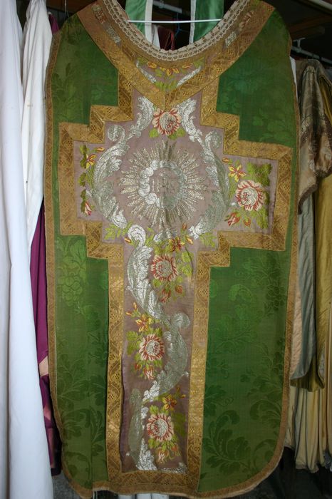 chasuble - © Ministère de la Culture (France), Conservation des antiquités et des objets d’art de Haute-Loire, tous droits réservés