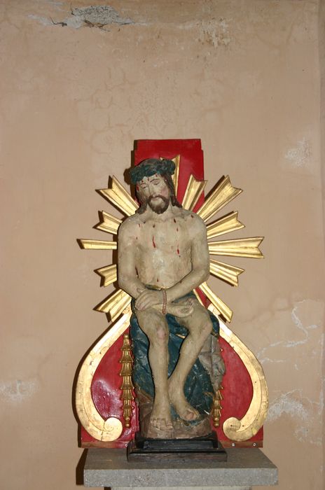 statue : Christ souffrant