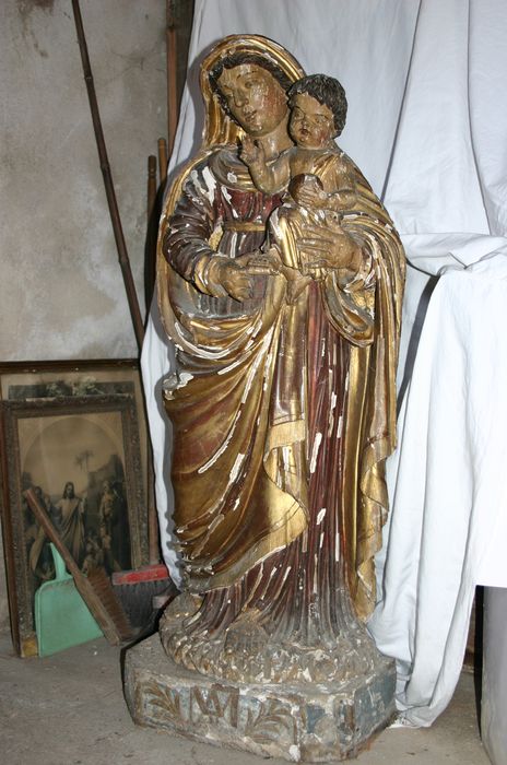 statue : Vierge à l'Enfant