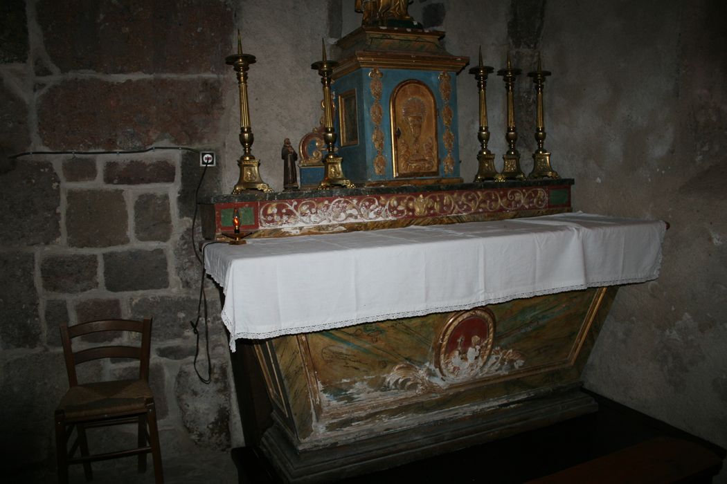 autel, tabernacle et gradins, détail - © Ministère de la Culture (France), Conservation des antiquités et des objets d’art de Haute-Loire, tous droits réservés