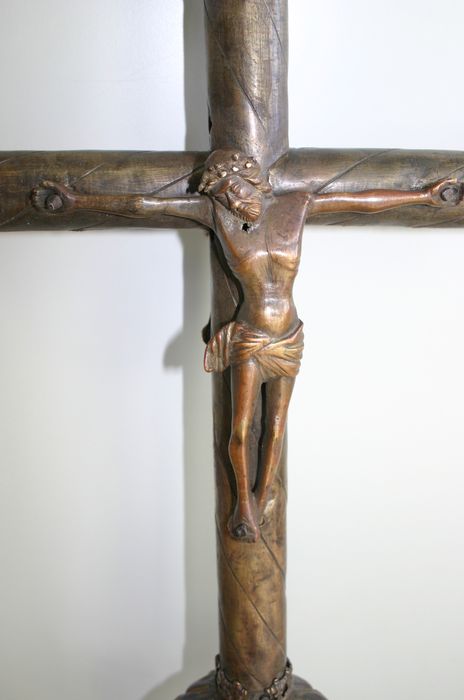 croix de procession, vue partielle